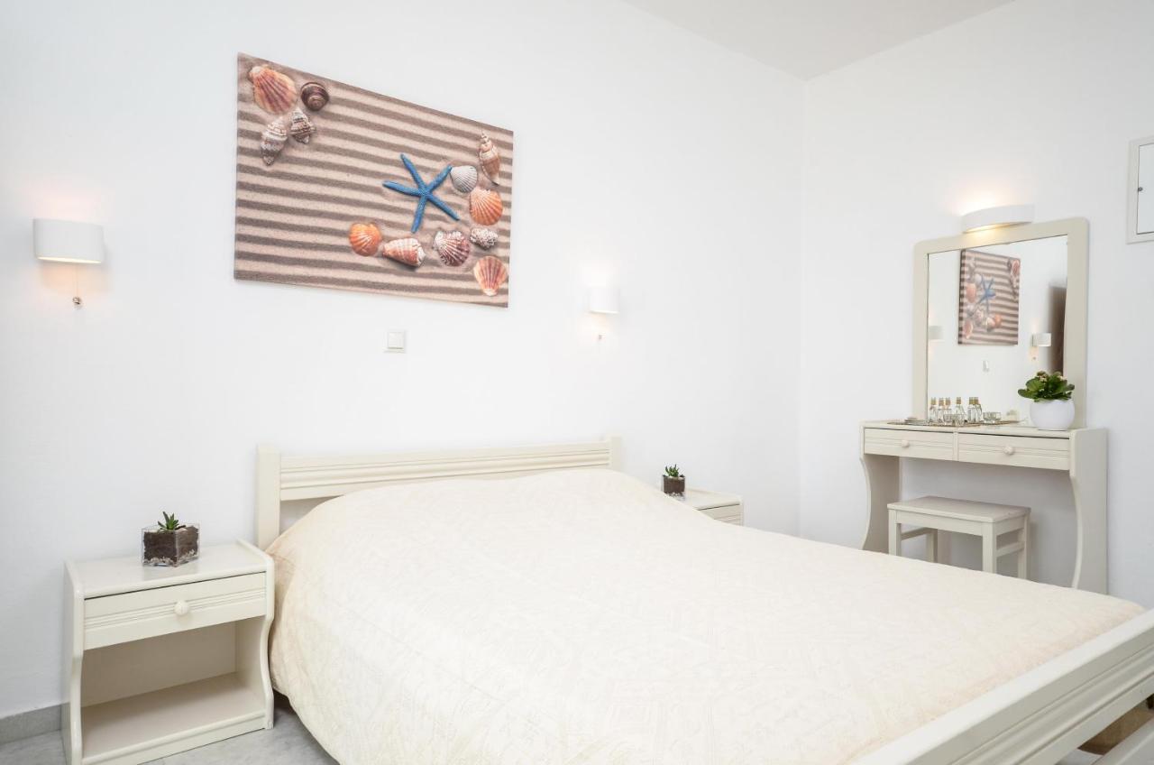 Diogenis Studios Naxos City Bagian luar foto
