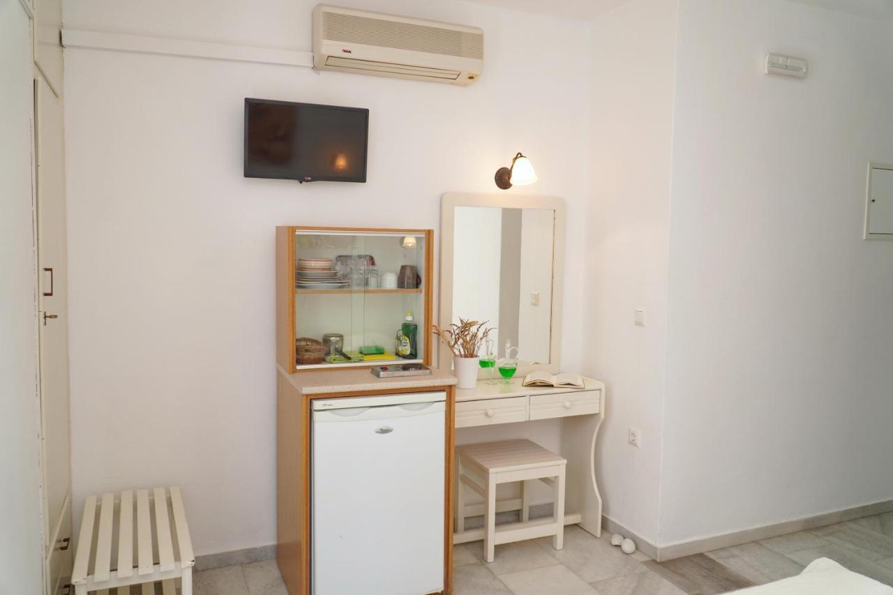 Diogenis Studios Naxos City Bagian luar foto